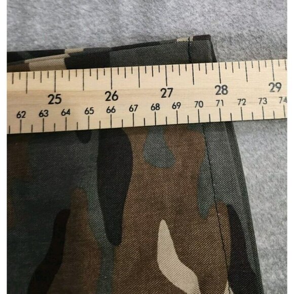 Levis Camo Cargo 94 Baggy Pants 27 x  28 (shortened) - Picture 8 of 9